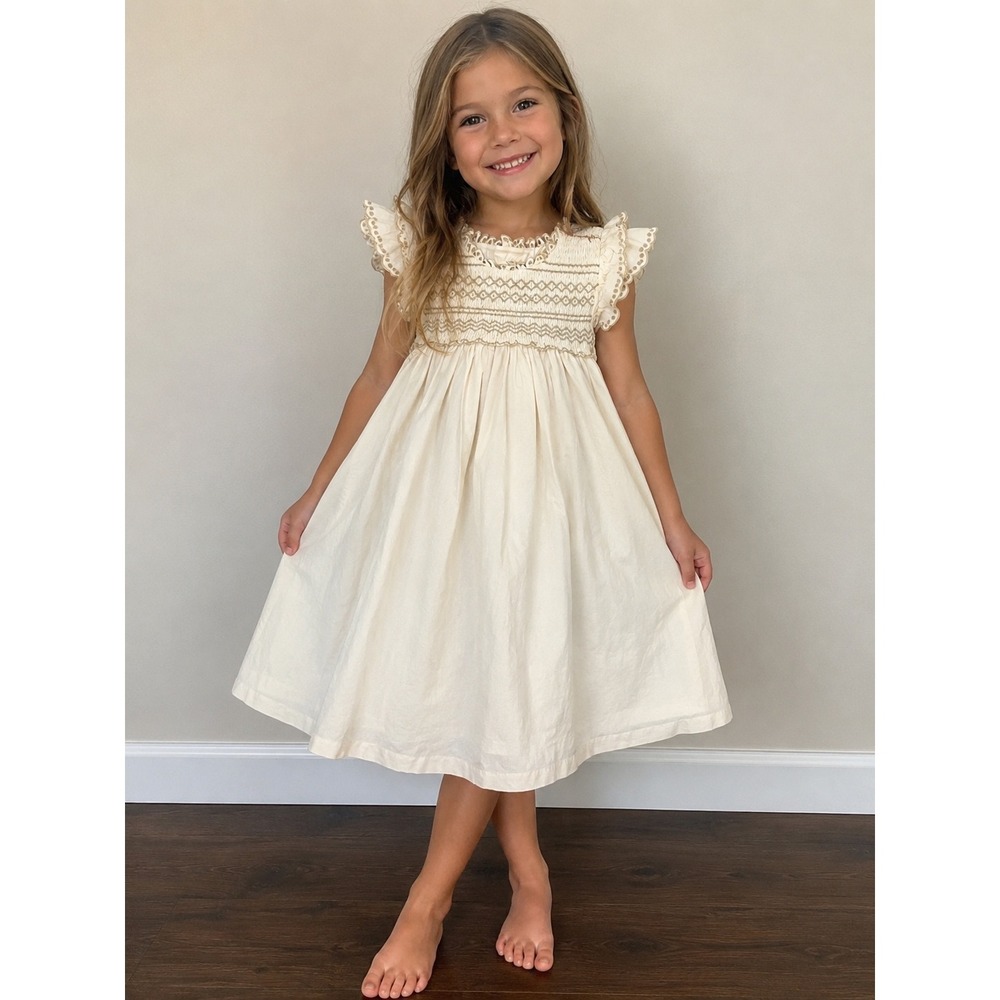Bonpoint Girls Cream Smocked Cotton Eyelet Ruffle Dress Size 10A Embroidery